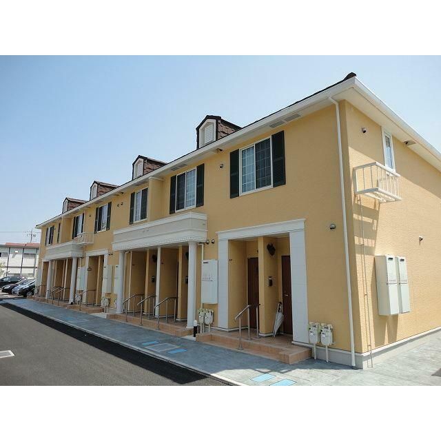 �����s����s�厚����696�Ԓn�̃A�p�[�g�̌����O��