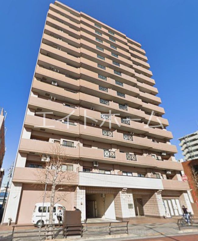 �����s�����q�s�������̃}���V�����̌����O��