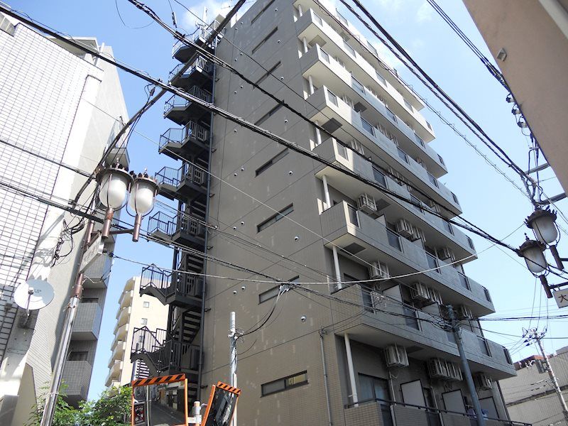 �����s�������s�{���Q���ڂ̃}���V�����̌����O��