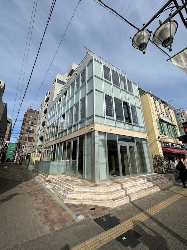 �����s�����q�s��l���Q����20-3�̃}���V�����̌����O��