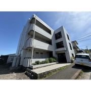 �����s�����q�s�ْ�651-1�̃}���V�����̌����O��