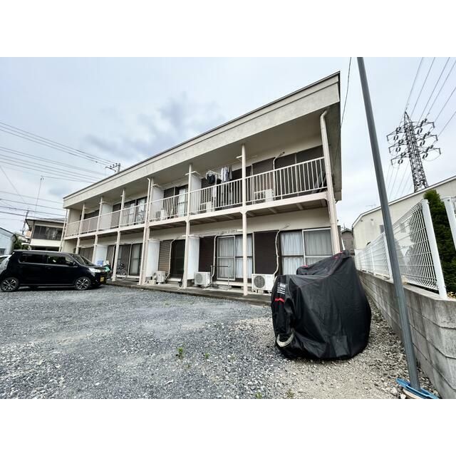 �����s�����q�s�Œ��P����8-14�̃A�p�[�g�̌����O��