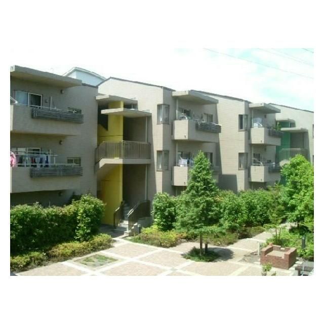 �����s����s�������P���ڂ̃}���V�����̌����O��