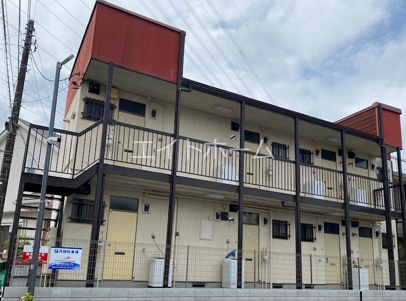 �����s����s���R�S����15-4�̃A�p�[�g�̌����O��