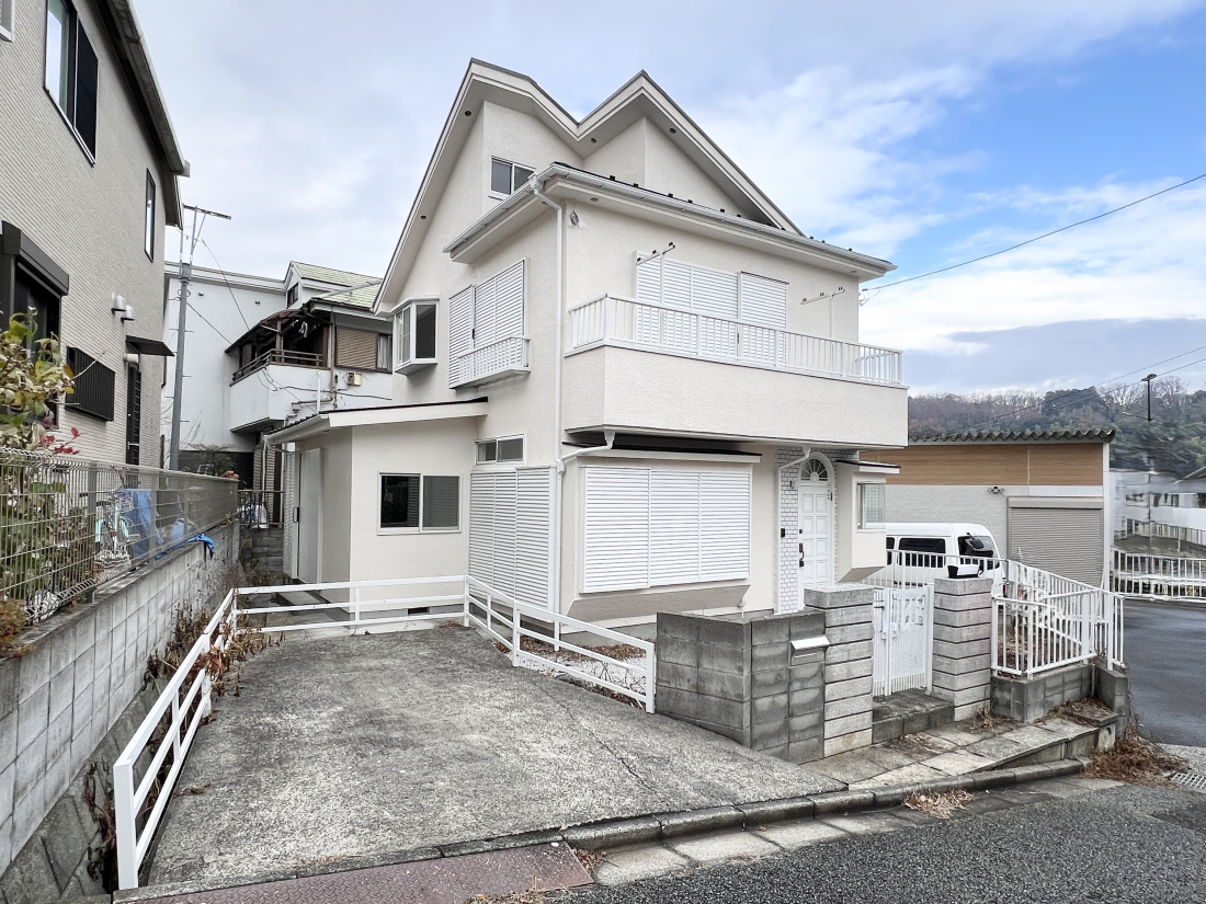 �����s�����q�s���Z��2���ڂ̒��È�ˌ��Ă̌��n�O�ώʐ^