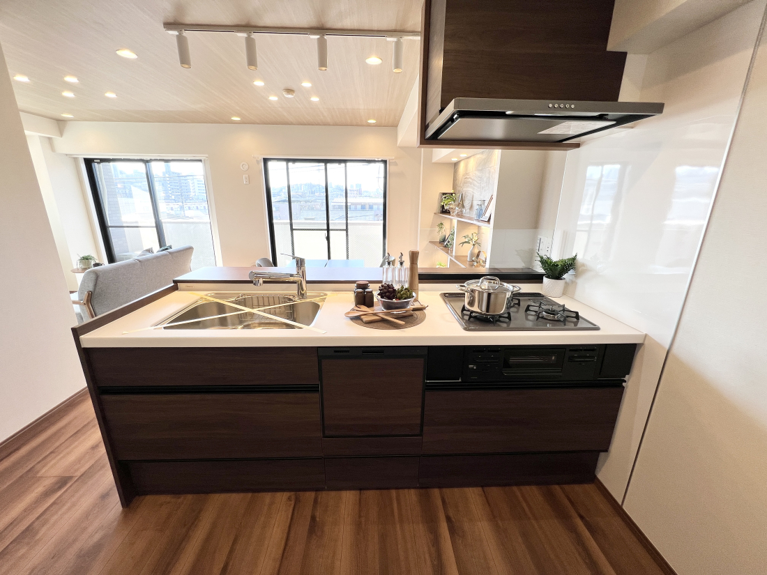 �����s�����q�s�x�V��2���ڂ̒��Ã}���V�����̃L�b�`��