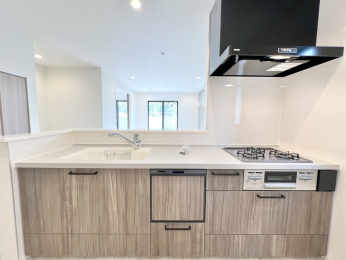 �����s�����q�s���ؒ��̐V�z��ˌ��ẴL�b�`��