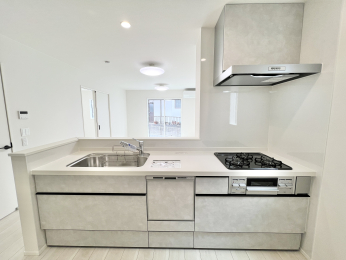 �����s�����q�s�茴���̐V�z��ˌ��ẴL�b�`��