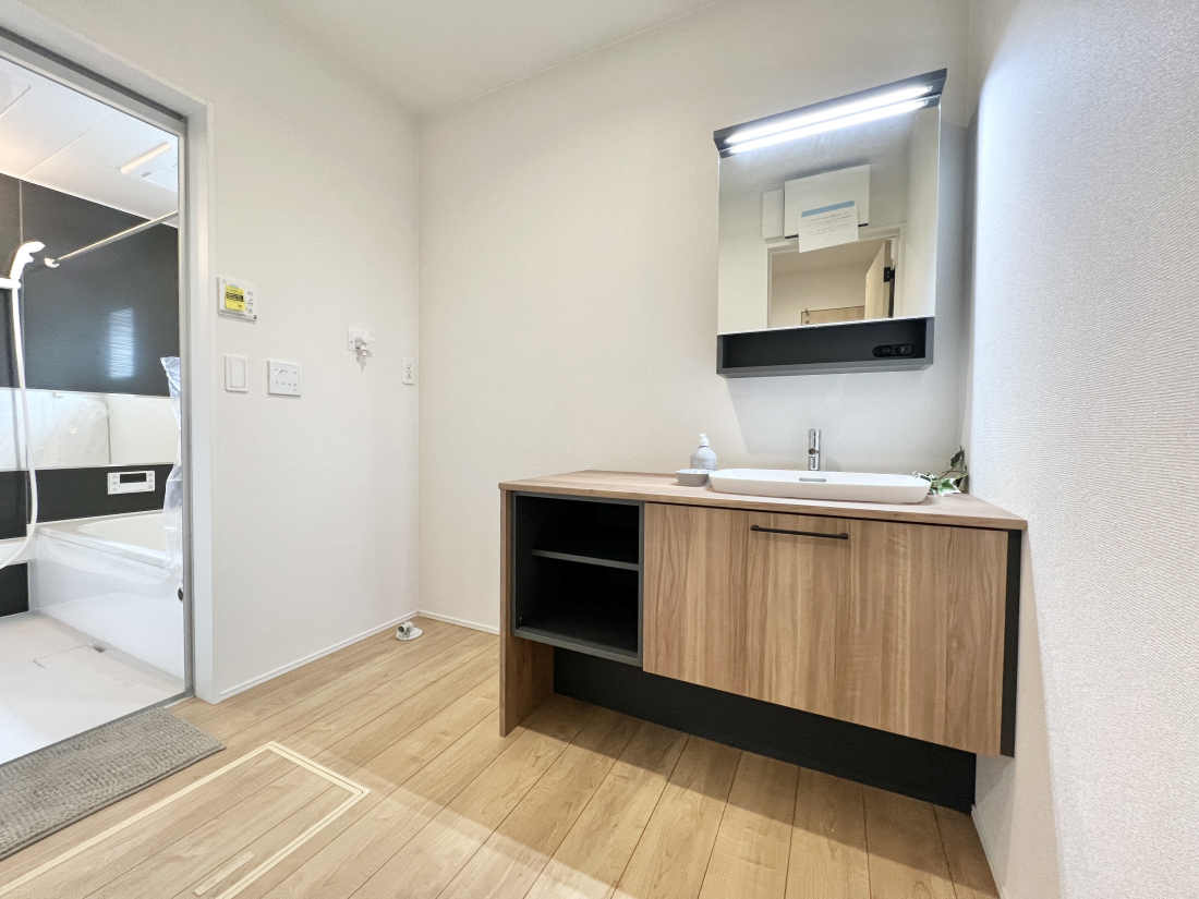 �����s�����q�s������̐V�z��ˌ��Ă̐��ʑ�E���ʏ�