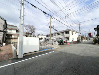 �����s�����q�s�R�c���̐V�z��ˌ��Ă̑O�ʓ��H�܂ތ��n�ʐ^