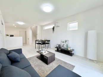 �����s�����q�s���������̐V�z��ˌ��Ẵ��r���O