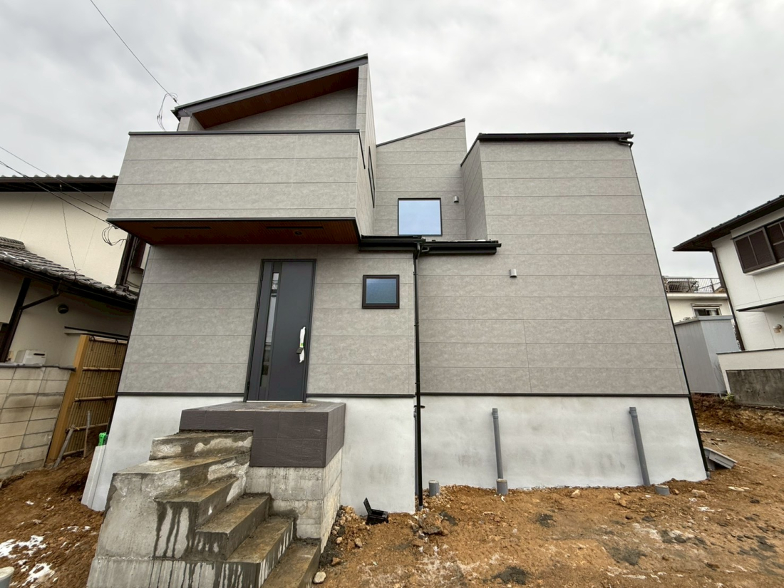 �����s�����q�s�߂����3���ڂ̐V�z��ˌ��Ă̌��n�O�ώʐ^