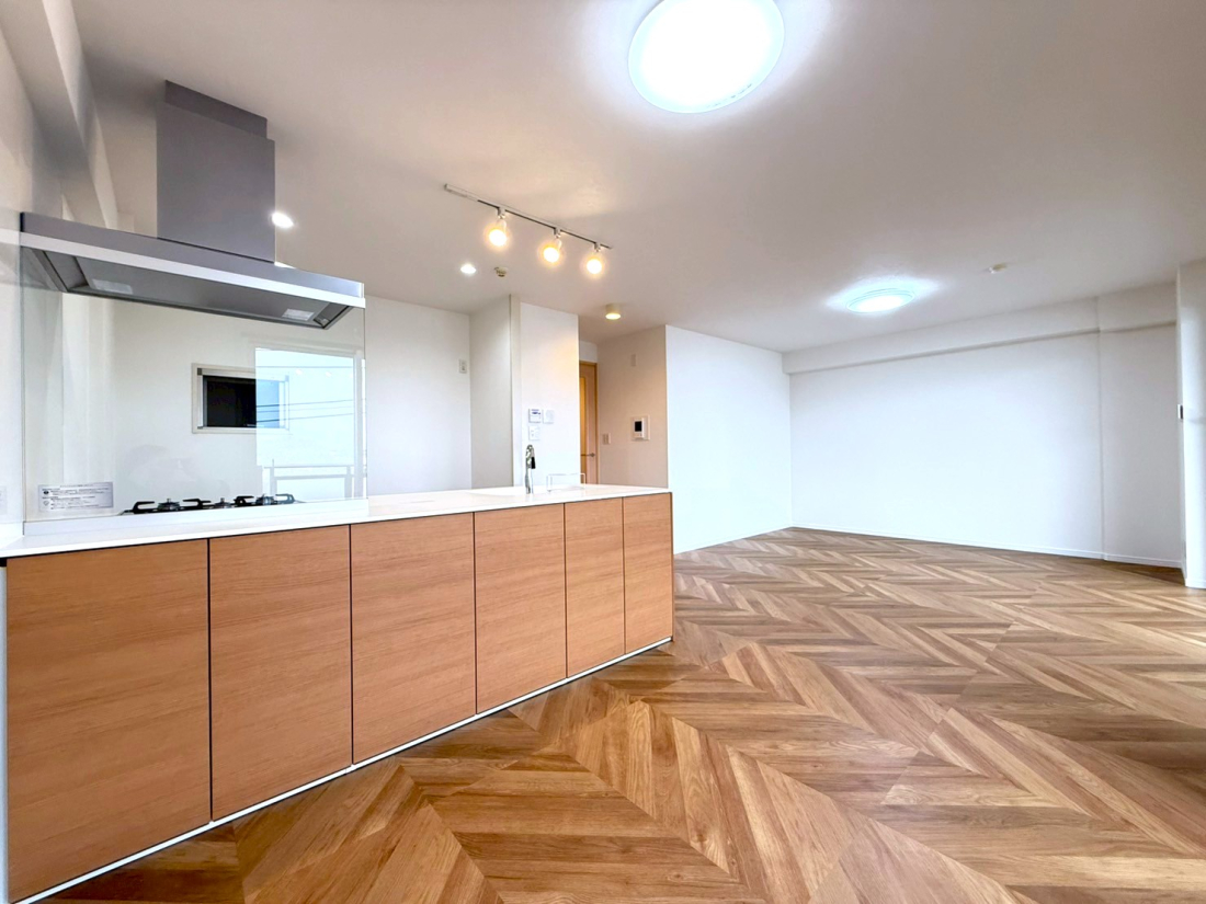 �����s�����q�s���c���̒��Ã}���V�����̃��r���O