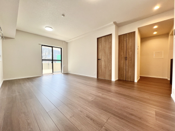 �����s�����q�s���R���̒��Ã}���V�����̃��r���O