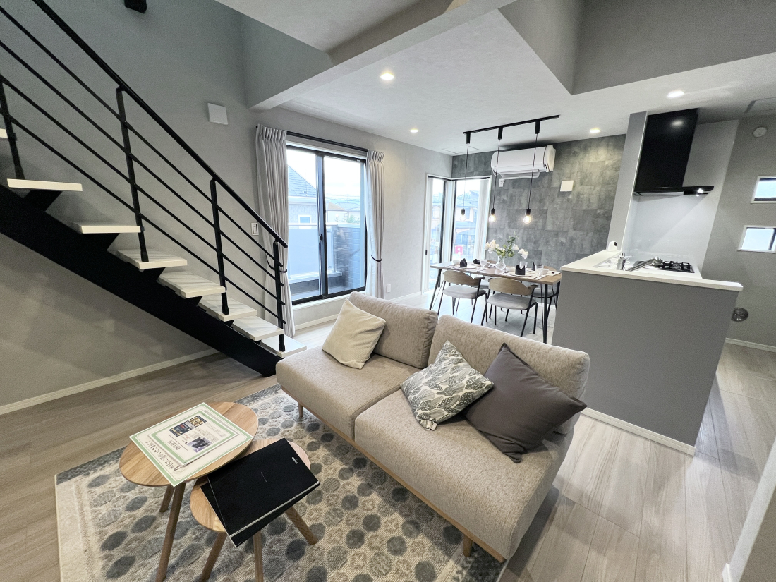 �����s�����q�s�茴���̐V�z��ˌ��Ẵ��r���O