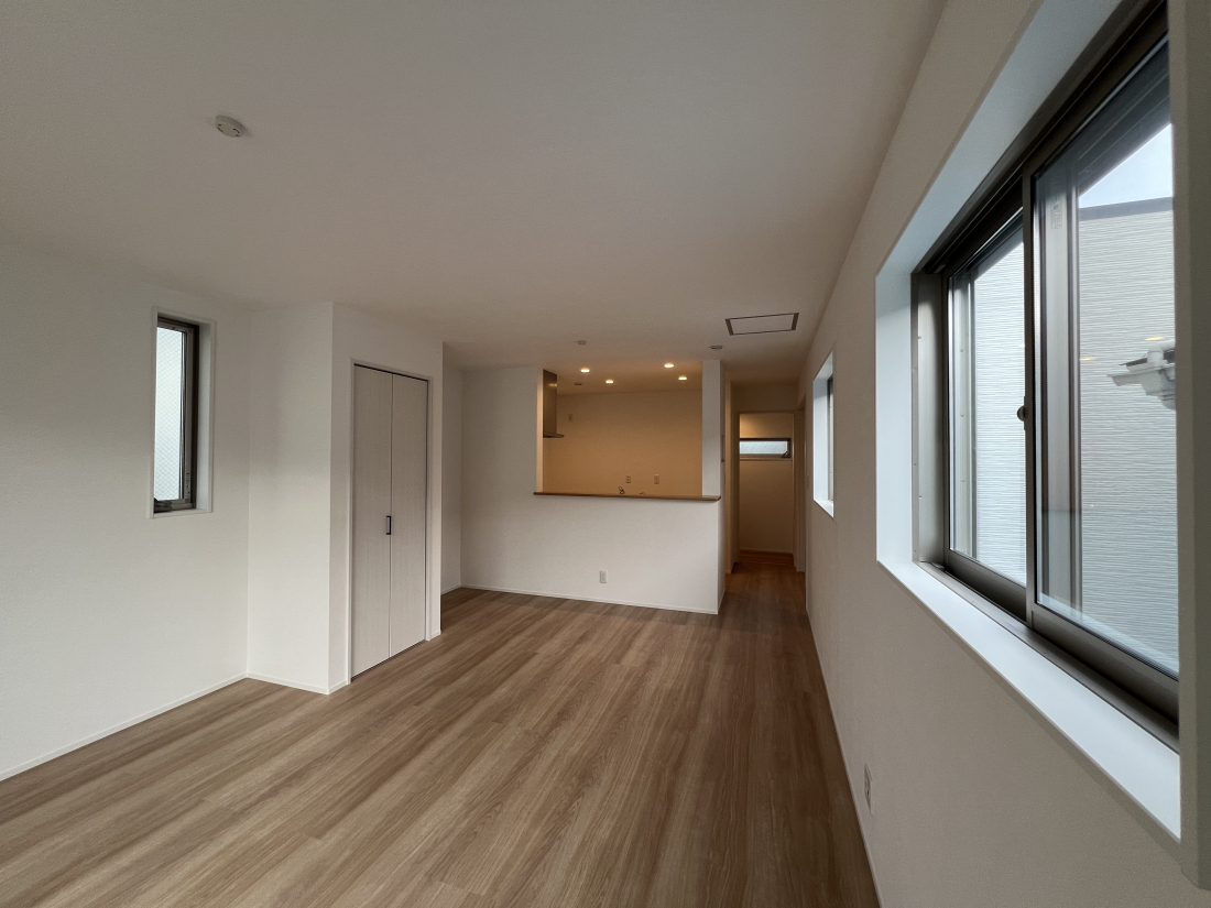 sqsac1ڂ̐VzˌẴrO