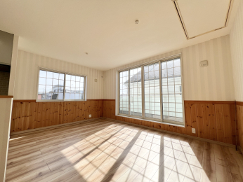 �����s�����q�s����㒬4���ڂ̒��È�ˌ��Ẵ��r���O