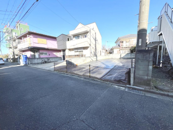 �����s�����q�s�����R��3���ڂ̓y�n�̑O�ʓ��H�܂ތ��n�ʐ^