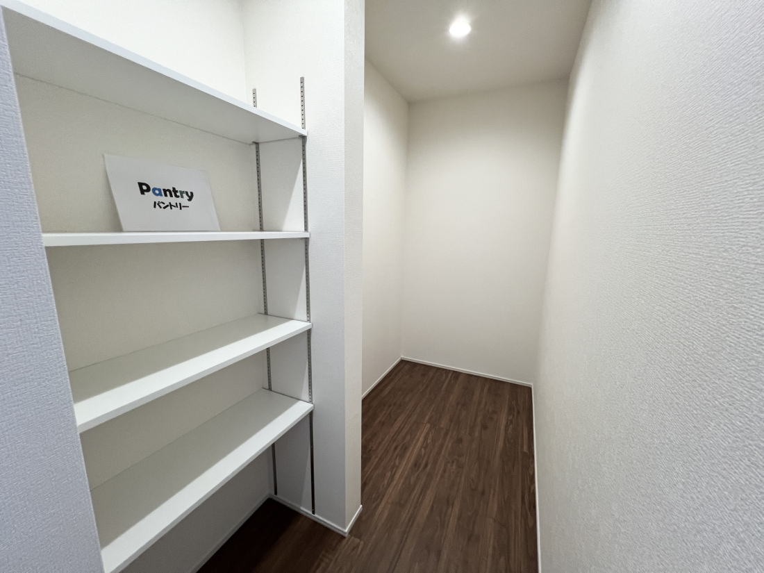 �����s�����q�s������̐V�z��ˌ��Ẵ��r���O