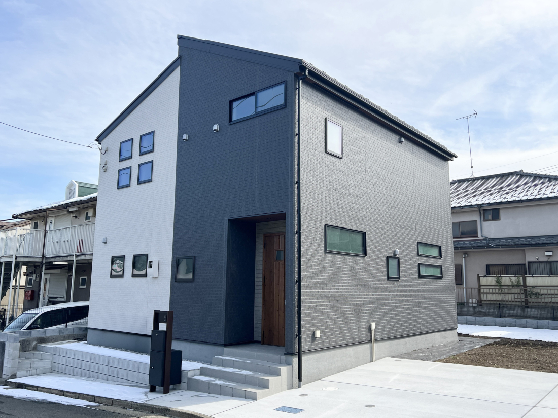 �����s�����q�s�v�ێR��2���ڂ̐V�z��ˌ��Ă̌��n�O�ώʐ^