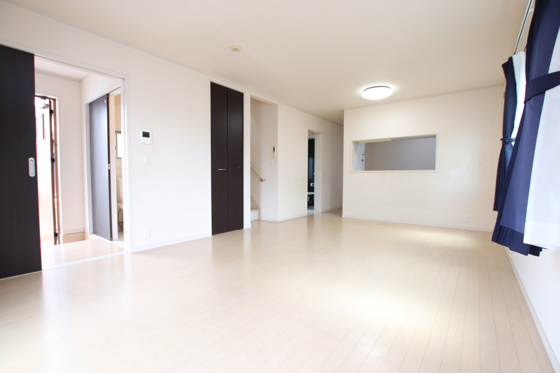 �����s�����q�s�z�K���̒��È�ˌ��Ẵ��r���O