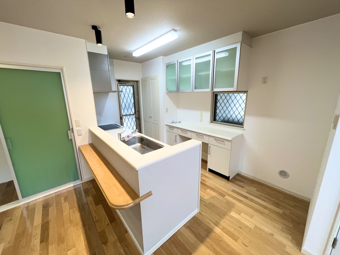 �����s�����q�s�������q��2���ڂ̒��È�ˌ��ẴL�b�`��