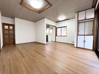 �����s�����q�s�Œ�2���ڂ̒��È�ˌ��Ẵ��r���O