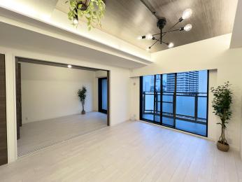 �����s�����q�s�����̒��Ã}���V�����̃��r���O