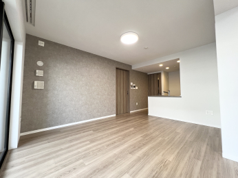 �����s�����q�s�����̒��Ã}���V�����̃��r���O