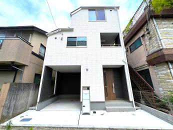 �����s�����q�s�{���̐V�z��ˌ��Ă̌��n�O�ώʐ^