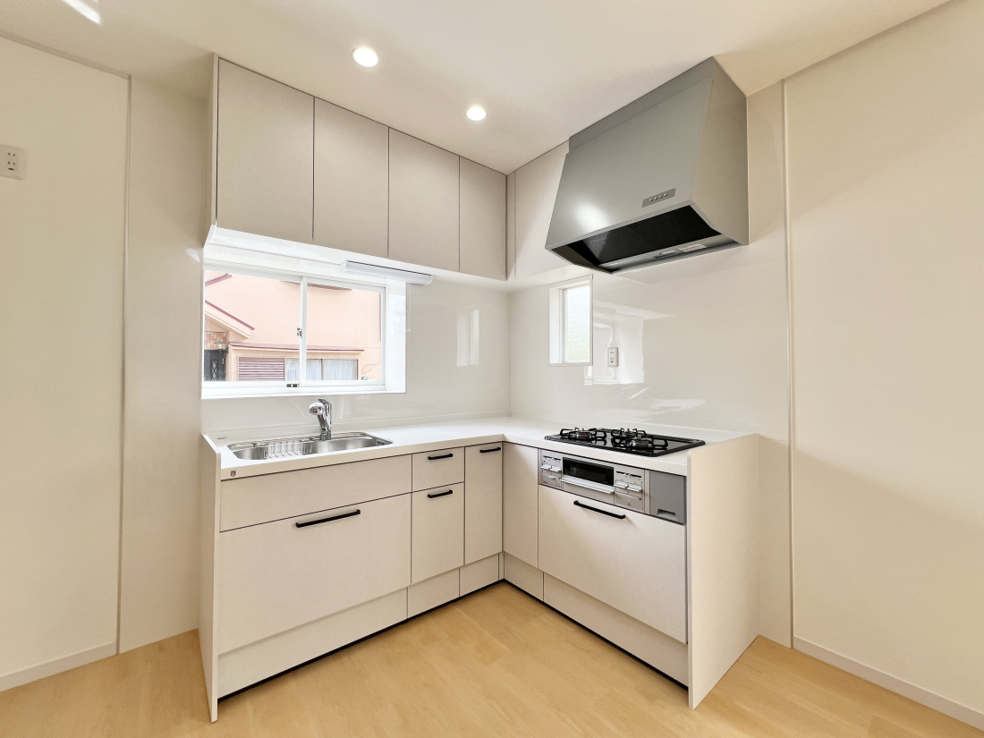 �����s�����q�s�������q��3���ڂ̒��È�ˌ��ẴL�b�`��