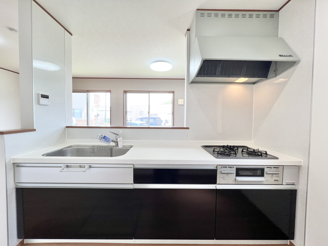 �����s�����q�s�쒬14-12�̒��È�ˌ��ẴL�b�`��