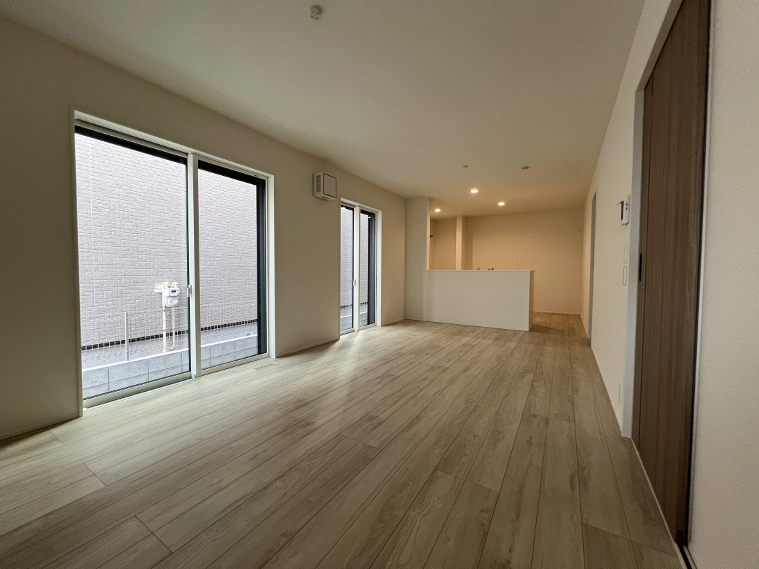 sqs䒬4ڂ̐VzˌẴrO