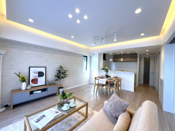 �����s�����q�s�݂Ȃݖ�5���ڂ̒��Ã}���V�����̃��r���O