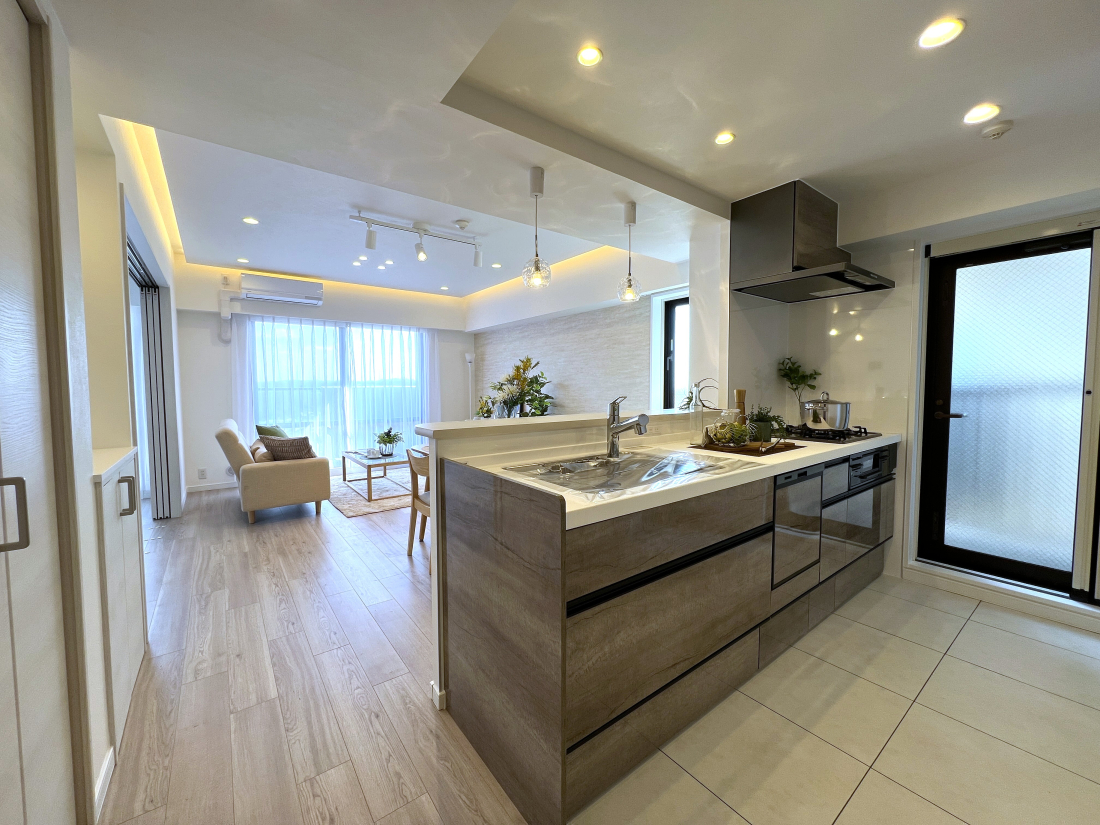 �����s�����q�s�݂Ȃݖ�5���ڂ̒��Ã}���V�����̃L�b�`��