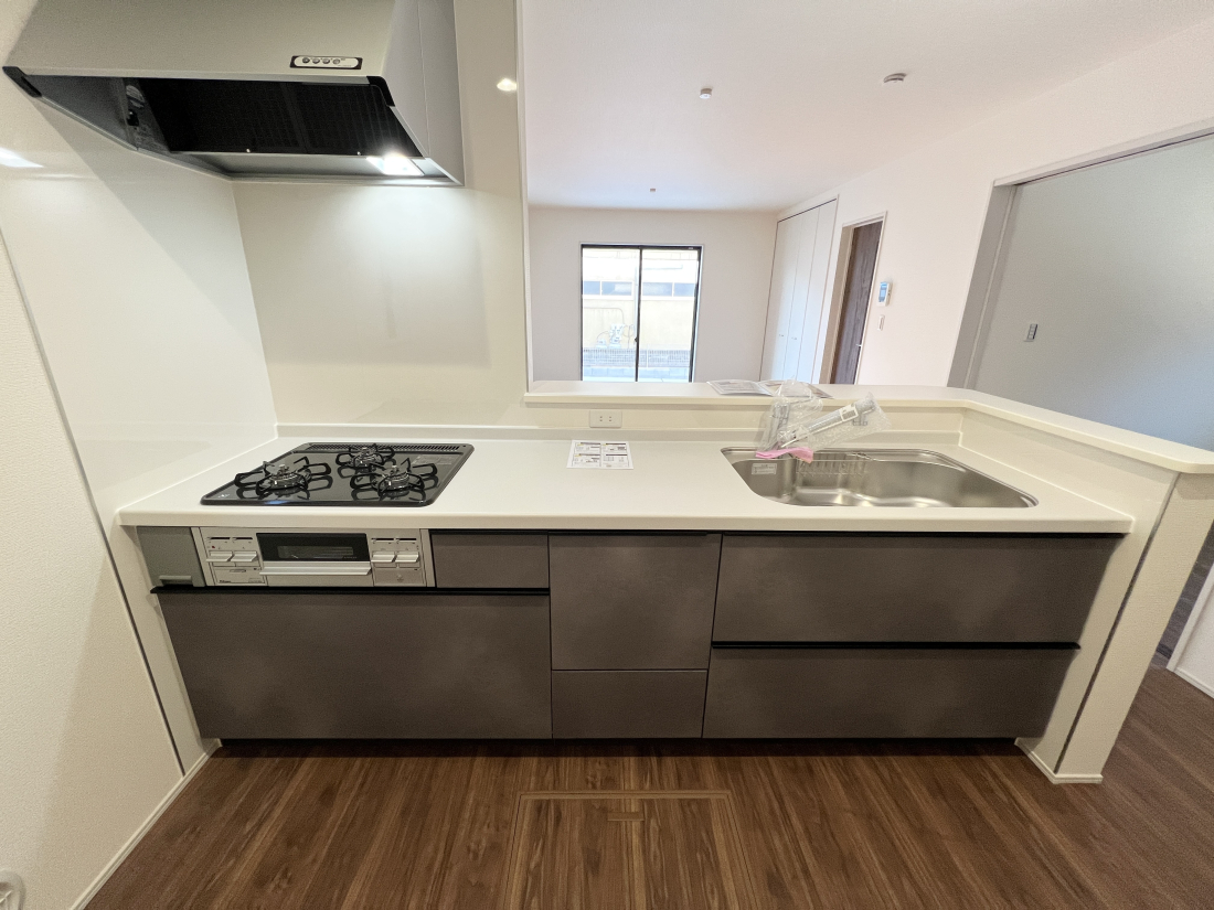 �����s�����q�s������̐V�z��ˌ��ẴL�b�`��