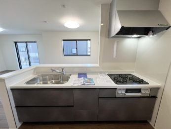 �����s�����q�s������̐V�z��ˌ��ẴL�b�`��