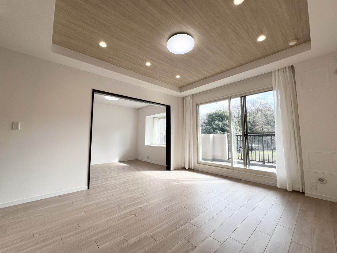 �����s�����q�s����1���ڂ̒��Ã}���V�����̃��r���O