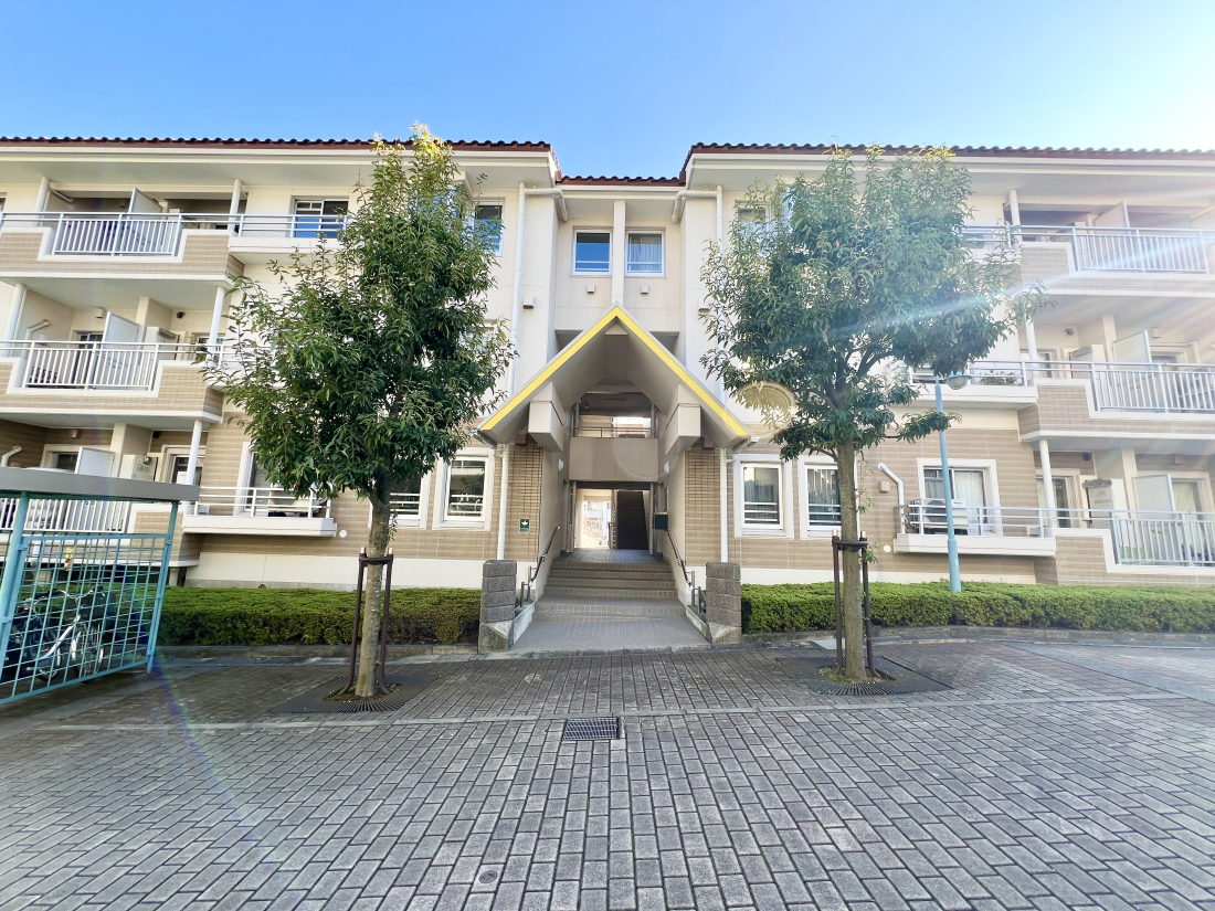 �����s�����q�s����5���ڂ̒��Ã}���V�����̌��n�O�ώʐ^