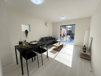 �����s�����q�s��땪�����̐V�z��ˌ��Ẵ��r���O