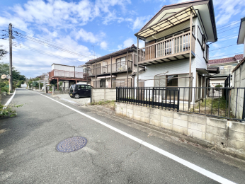 sqs̓yn̑OʓH܂ތnʐ^