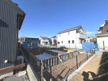 �����s�����q�s���[���̐V�z��ˌ��Ă̌��n�O�ώʐ^