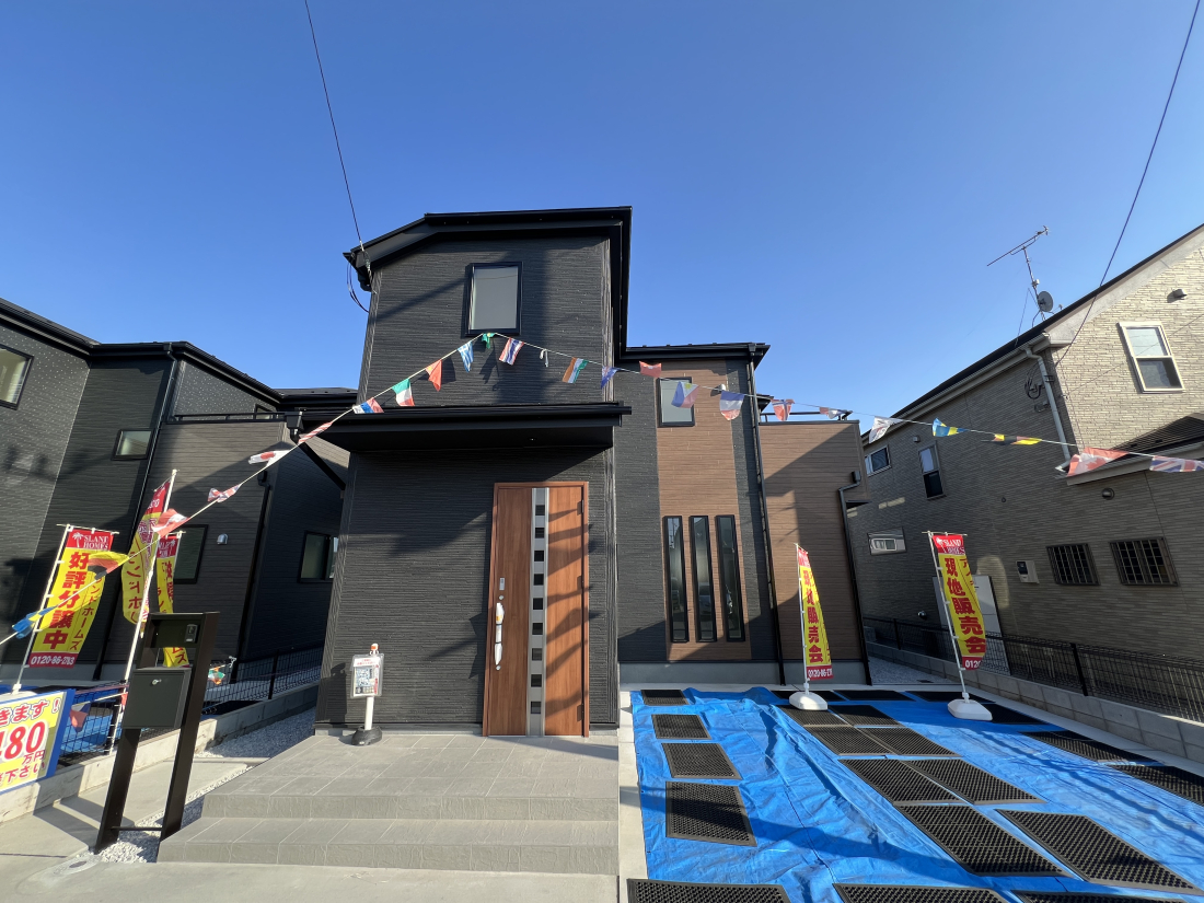 �����s�����q�s���쒬�̐V�z��ˌ��Ă̌��n�O�ώʐ^