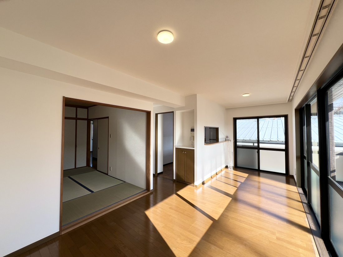 �����s�����q�s���q���̒��Ã}���V�����̃��r���O