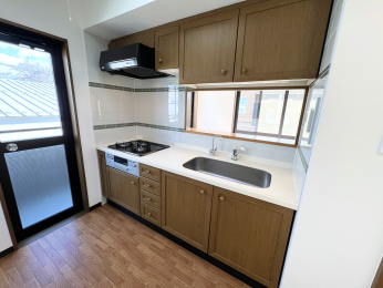 �����s�����q�s���q���̒��Ã}���V�����̃L�b�`��