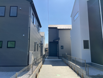 �����s�����q�s�ΐ쒬�̐V�z��ˌ��Ă̌��n�O�ώʐ^