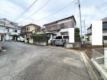 sqs쒬̓yn̑OʓH܂ތnʐ^