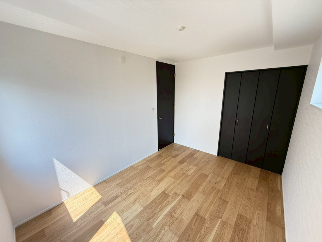 �����s�����q�s�߂����3����41-4�̐V�z��ˌ��Ẵ��r���O�ȊO�̋���