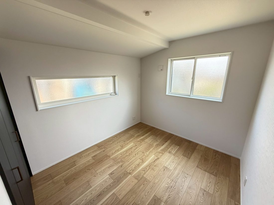 �����s�����q�s�߂����3����41-4�̐V�z��ˌ��Ẵ��r���O�ȊO�̋���