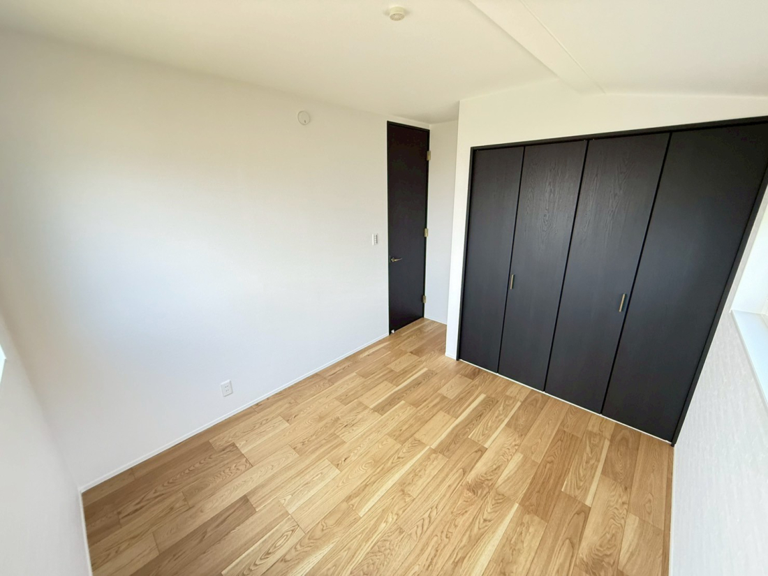 �����s�����q�s�߂����3����41-4�̐V�z��ˌ��Ẵ��r���O�ȊO�̋���